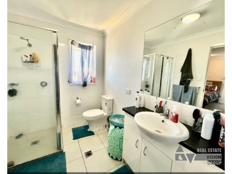 37 Thornton St, Emerald QLD 4720
