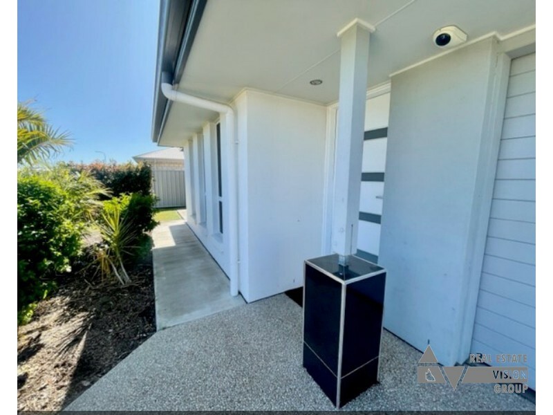 37 Thornton St, Emerald QLD 4720