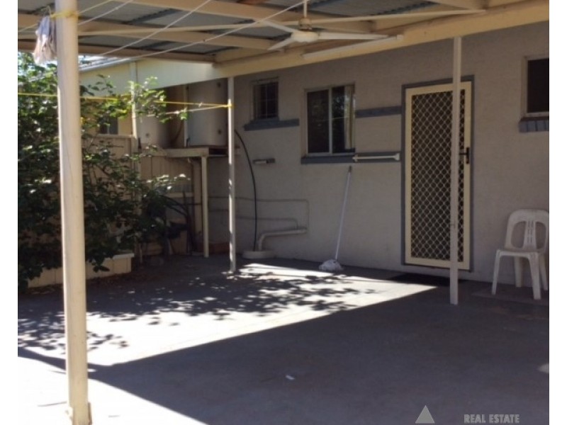 Unit 4/6 Clark Dr, Emerald QLD 4720