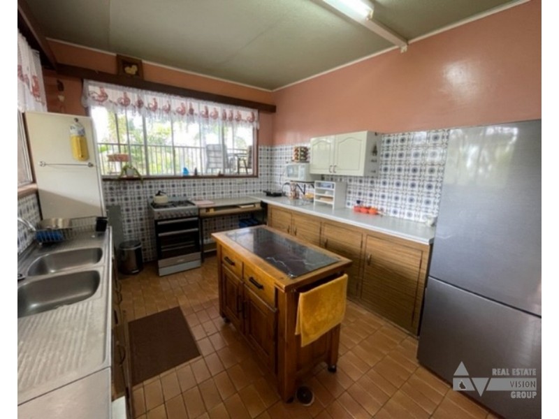 1021 Rubyvale Sapphire Rd, Sapphire QLD 4702