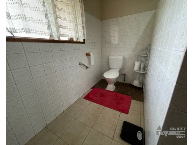 1021 Rubyvale Sapphire Rd, Sapphire QLD 4702