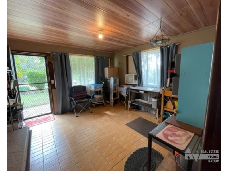 1021 Rubyvale Sapphire Rd, Sapphire QLD 4702