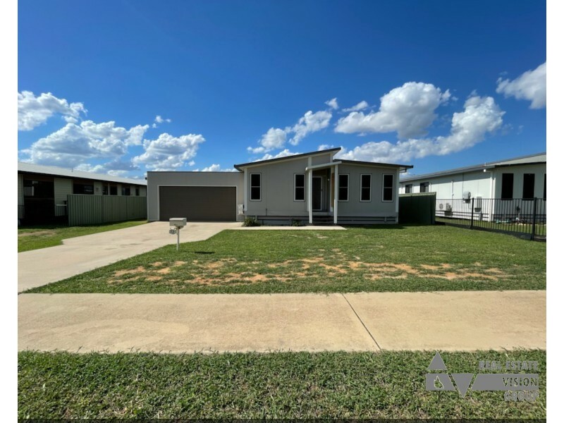 22 Hunter Street, Blackwater QLD 4717