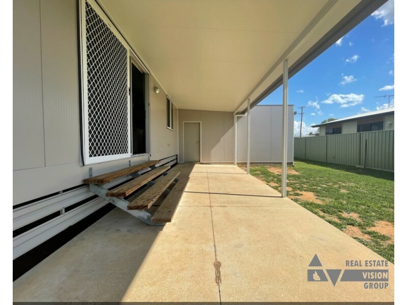 22 Hunter Street, Blackwater QLD 4717