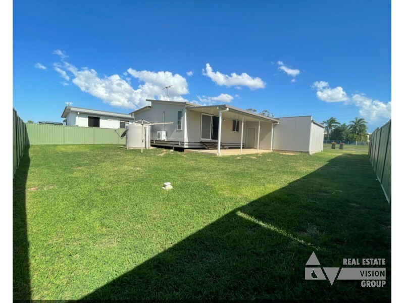 22 Hunter Street, Blackwater QLD 4717