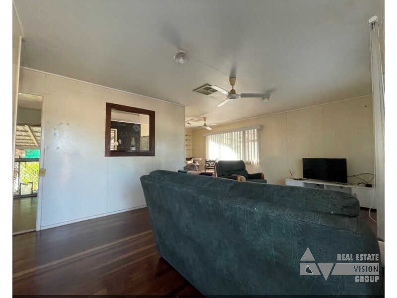 58 Littlefield St, Blackwater QLD 4717