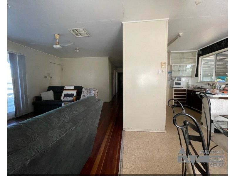 58 Littlefield St, Blackwater QLD 4717