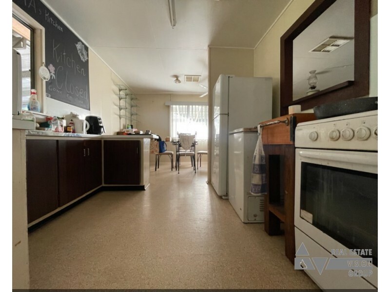 58 Littlefield St, Blackwater QLD 4717