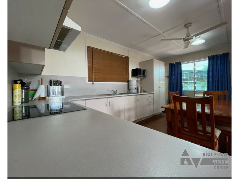 41 Littlefield St, Blackwater QLD 4717