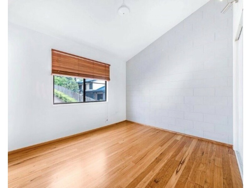 Unit 1/4 Border Dr, Cannonvale QLD 4802