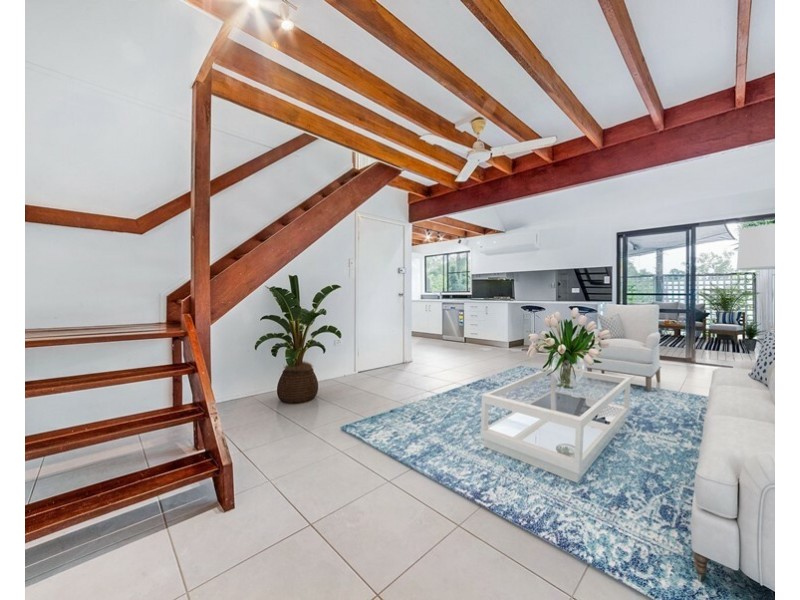 Unit 1/4 Border Dr, Cannonvale QLD 4802