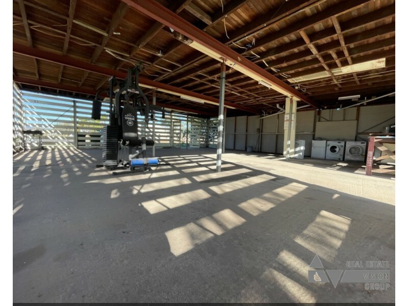 10 Pandanus St, Blackwater QLD 4717