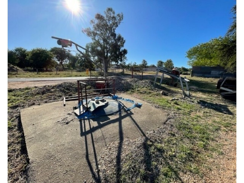 MC70882 Rifle Range Road, Sapphire QLD 4702