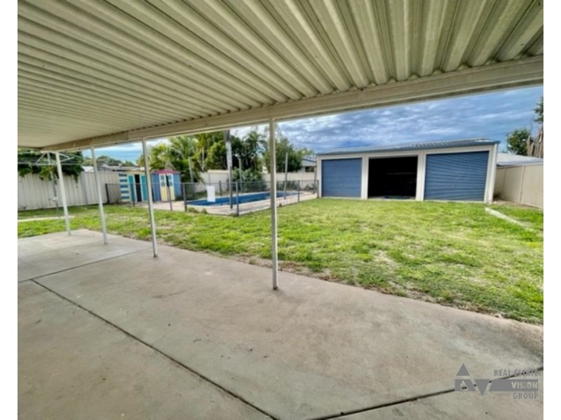 5 Louisa Ct, Emerald QLD 4720