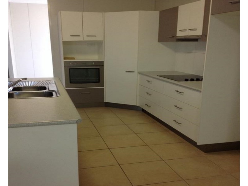 2 Cardinal Court, Blackwater QLD 4717