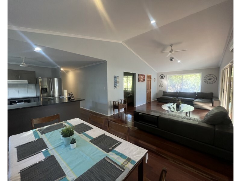 4 Moonlight Dr, Jubilee Pocket QLD 4802