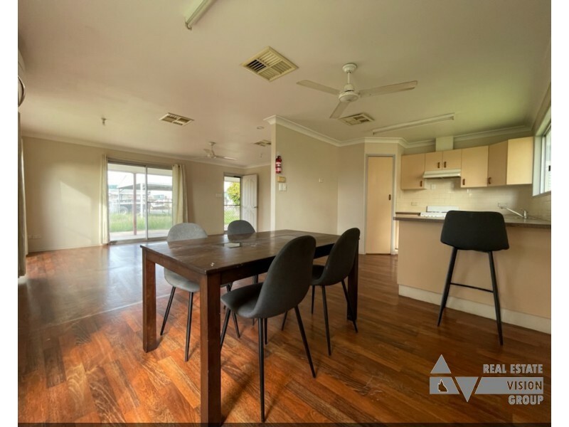 8 Wilga St, Blackwater QLD 4717