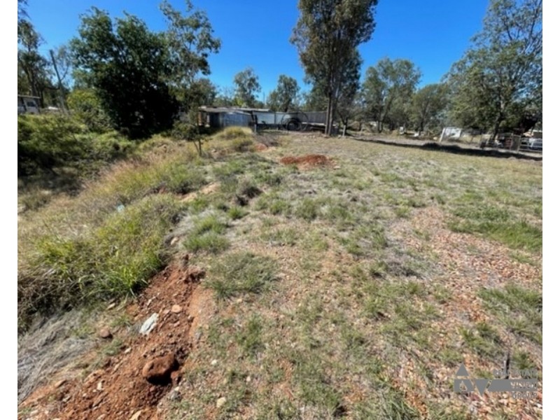 MC71404 Graves Hill, Sapphire QLD 4702