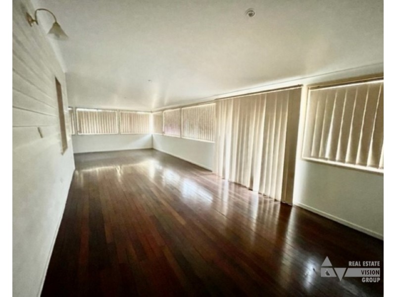 14 Charles St, Springsure QLD 4722