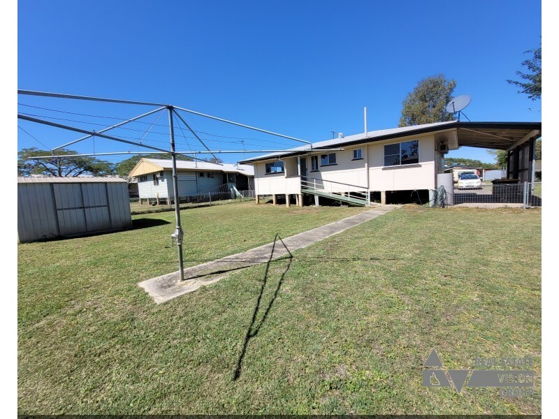 39 Fay St, Blackwater QLD 4717