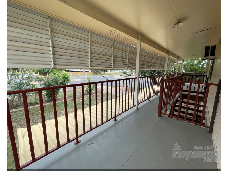 43 Arthur St, Blackwater QLD 4717