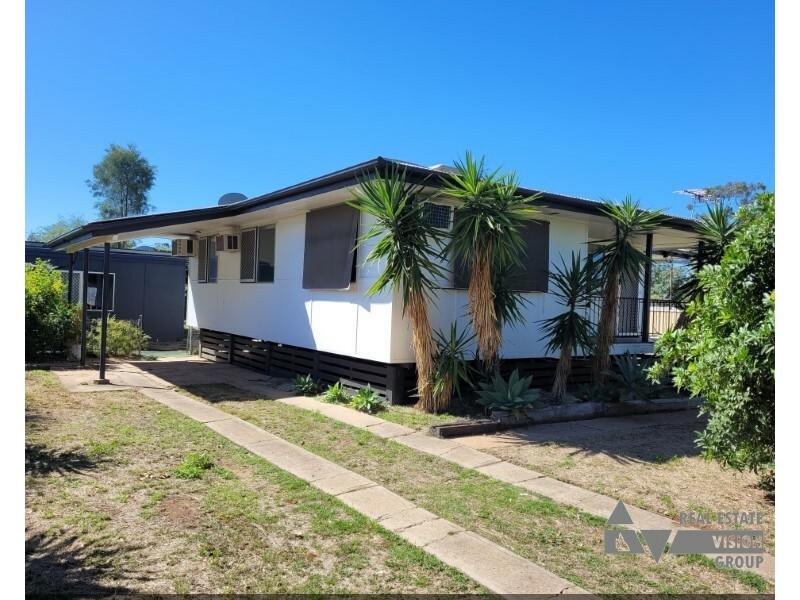 24 Boronia St, Blackwater QLD 4717