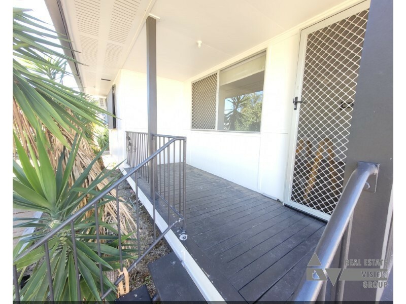 24 Boronia St, Blackwater QLD 4717