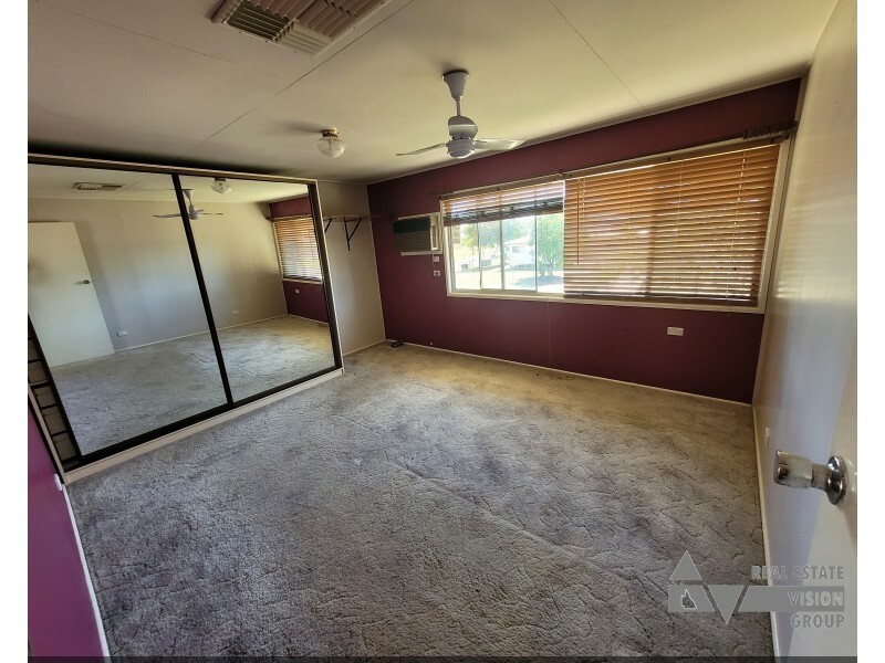 6 Donovan St, Blackwater QLD 4717