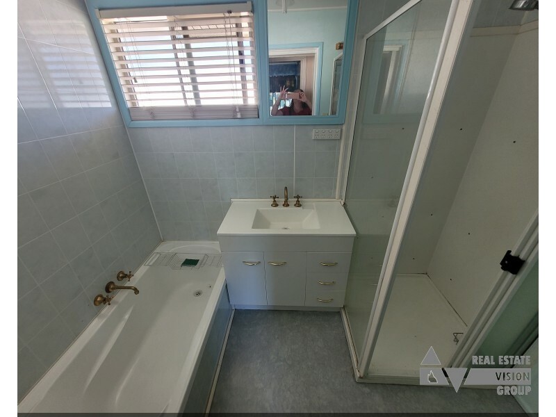 6 Donovan St, Blackwater QLD 4717