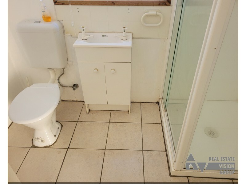 6 Donovan St, Blackwater QLD 4717