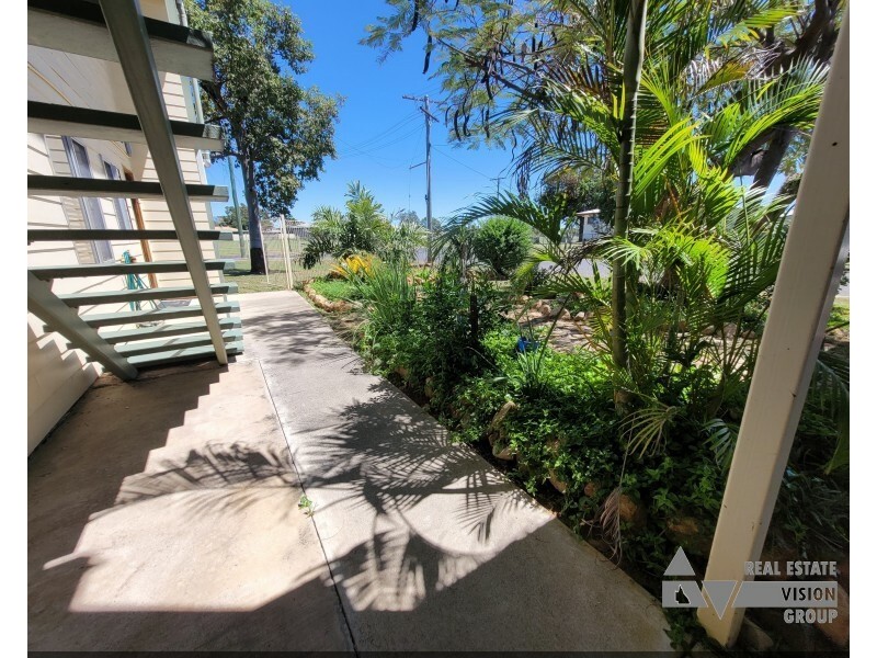 6 Donovan St, Blackwater QLD 4717