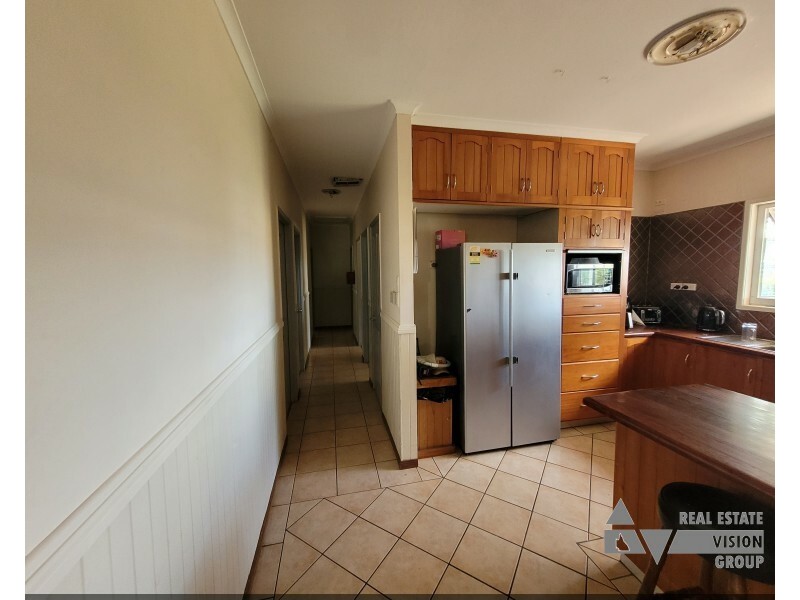 2 Karri St, Blackwater QLD 4717