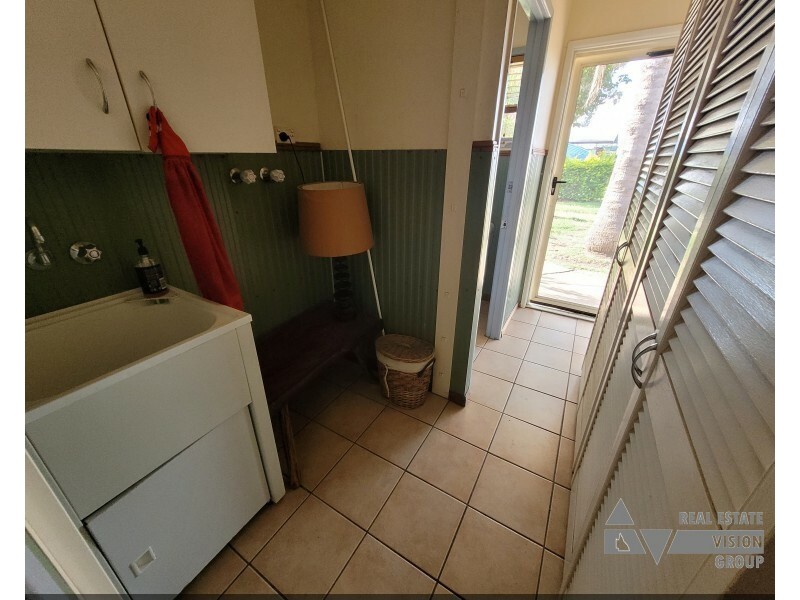 2 Karri St, Blackwater QLD 4717