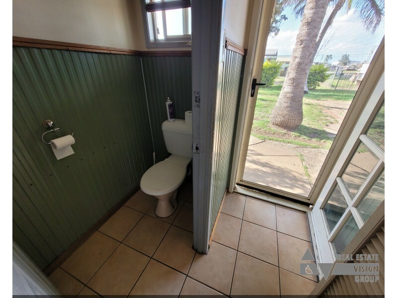 2 Karri St, Blackwater QLD 4717