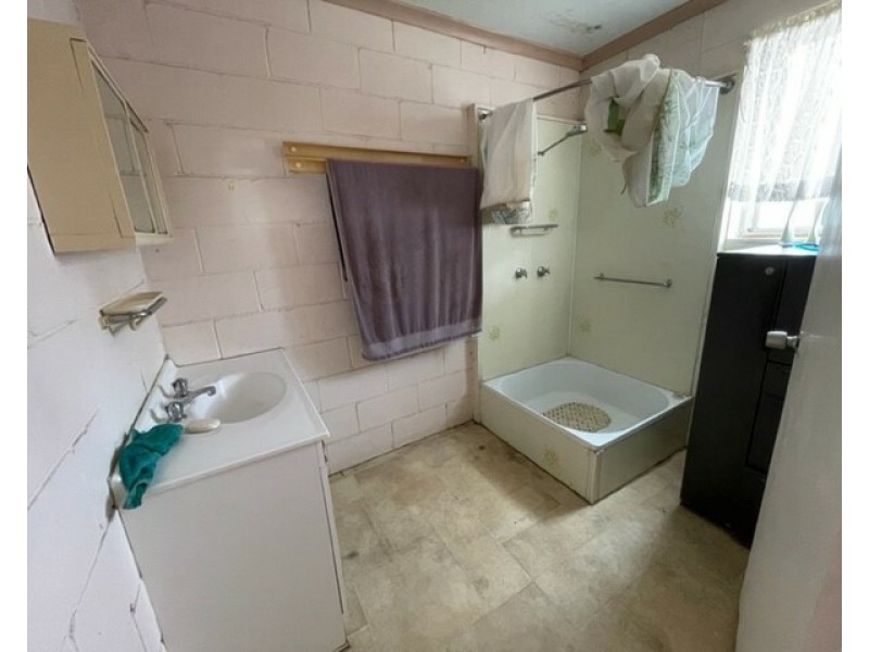 Goanna Flats Rd, Rubyvale QLD 4702