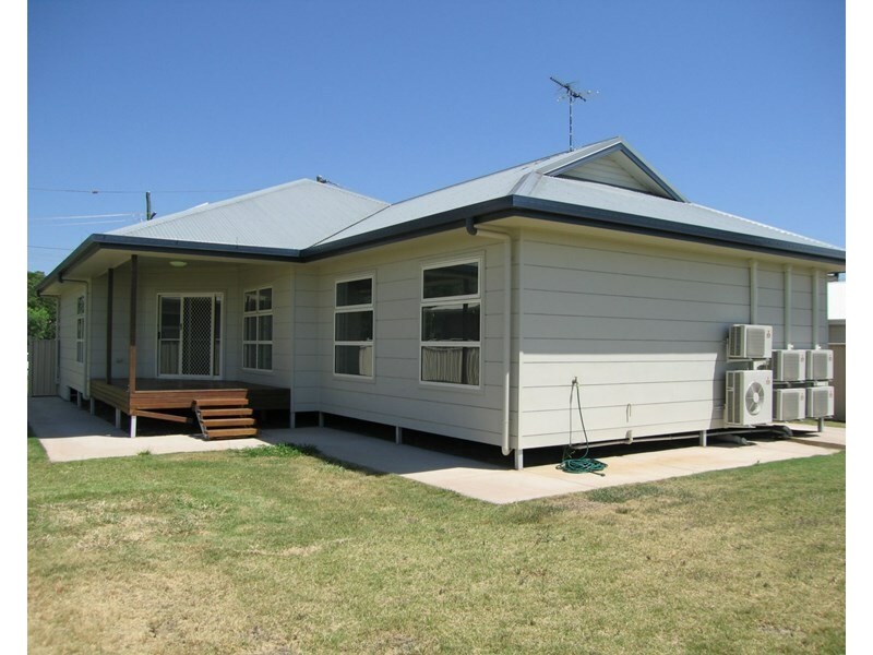 60 Gladstone Street, Emerald QLD 4720