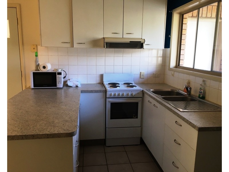 Unit 7/4 Andrea Pl, Emerald QLD 4720