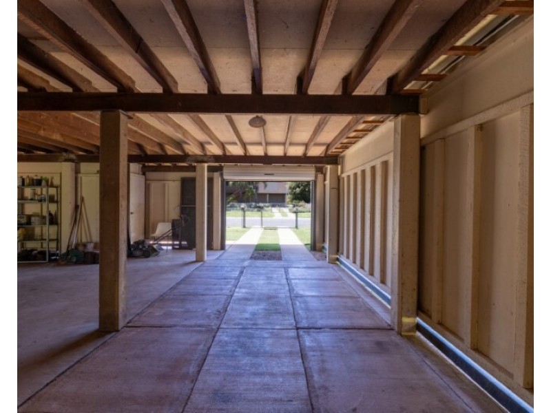 6 Pryor Pl, Emerald QLD 4720