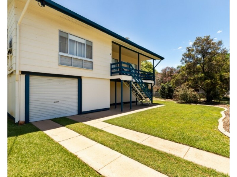 6 Pryor Pl, Emerald QLD 4720