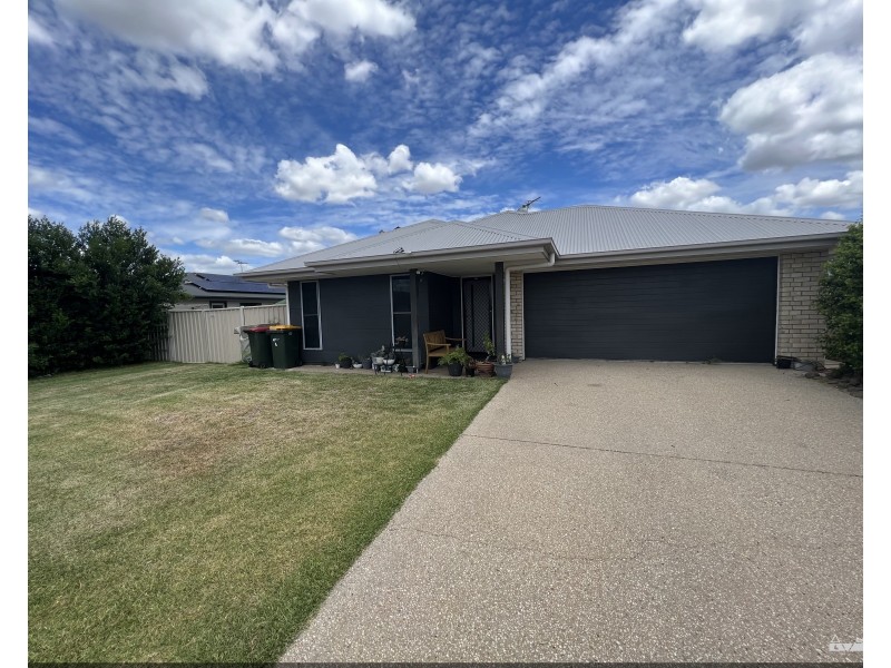 3 Reimers St, Emerald QLD 4720