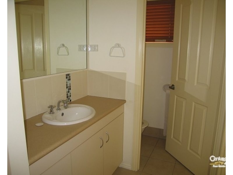 5 Oliffe Street, Blackwater QLD 4717