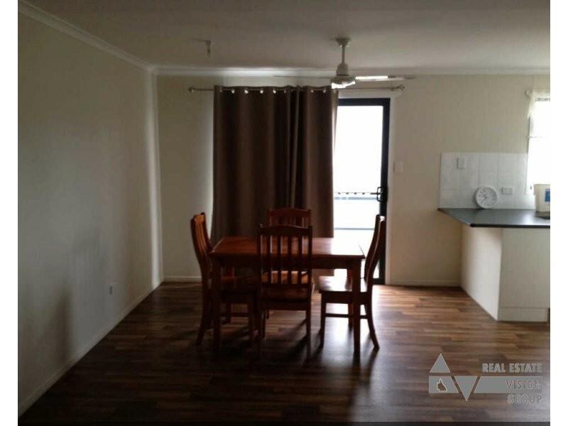 2 Hunter St, Blackwater QLD 4717