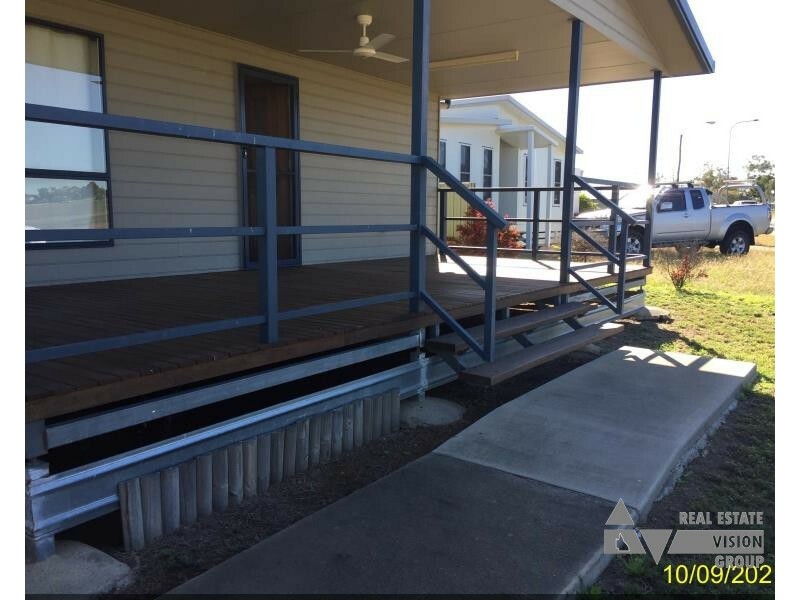 2 Hunter St, Blackwater QLD 4717