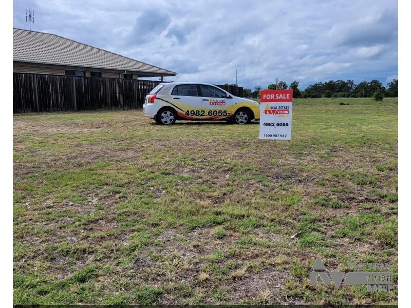 4 Kendrick Cct, Blackwater QLD 4717