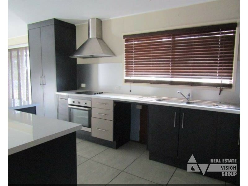 34 Lawless St, Blackwater QLD 4717