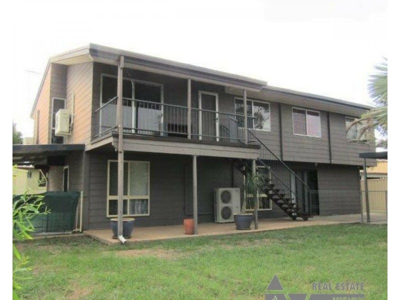 34 Lawless St, Blackwater QLD 4717