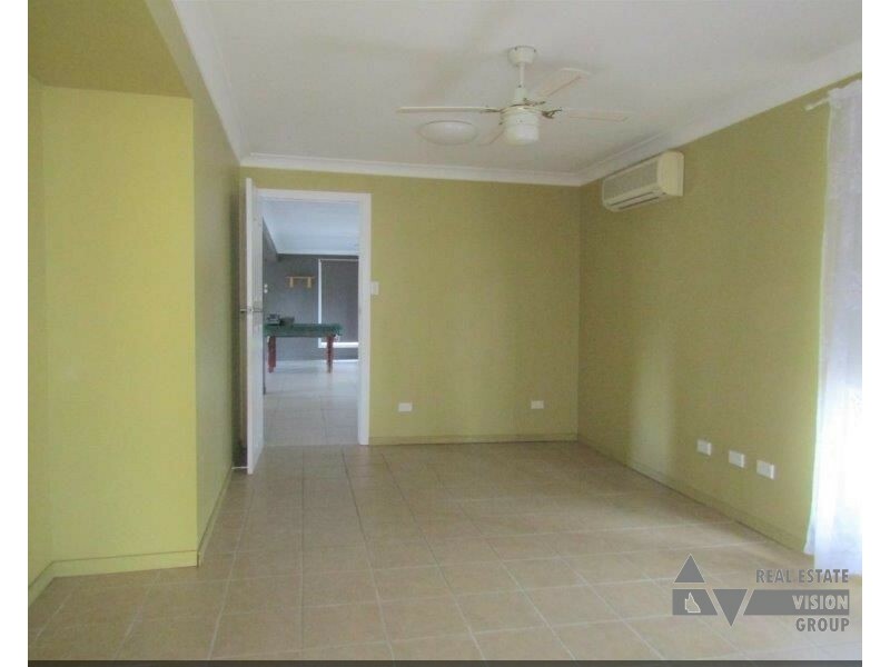 34 Lawless St, Blackwater QLD 4717