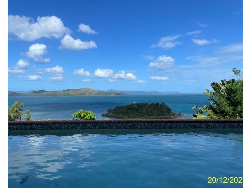 4 Neerim Cres, Shute Harbour QLD 4802