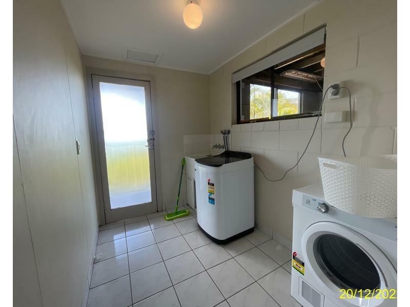 4 Neerim Cres, Shute Harbour QLD 4802