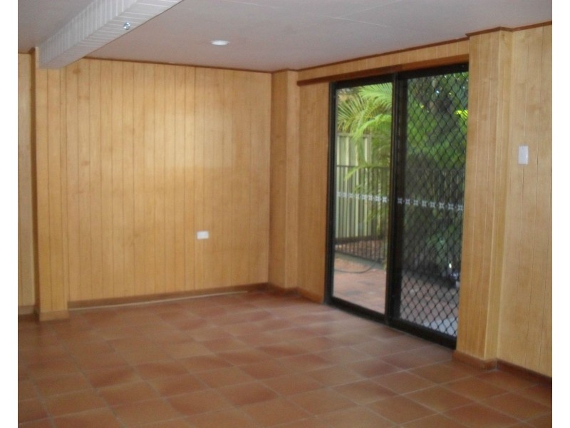 55 Stower Street, Blackwater QLD 4717